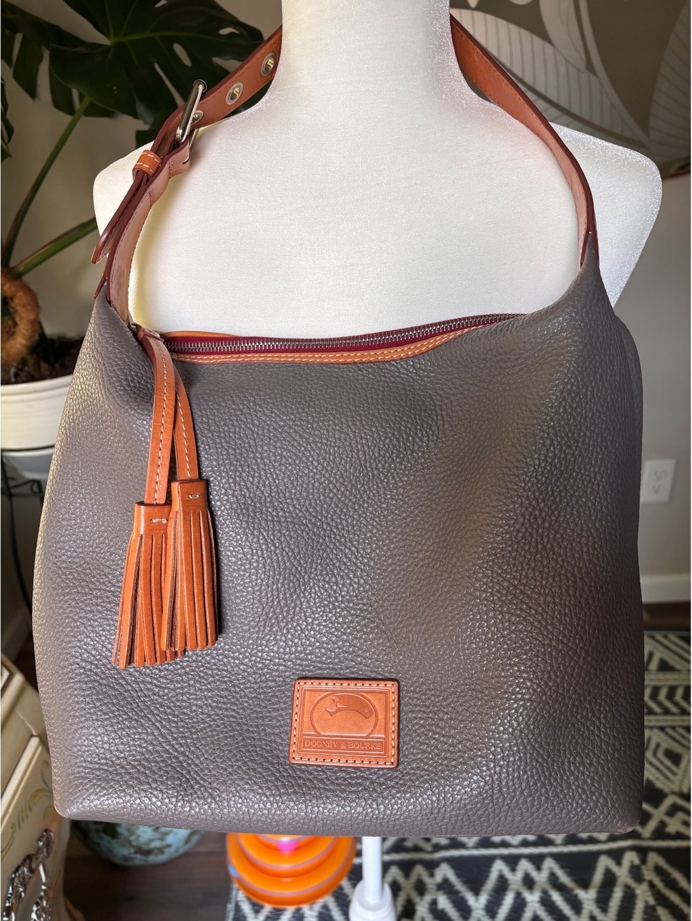 DOONEY and BOURKE shoulder bag leather